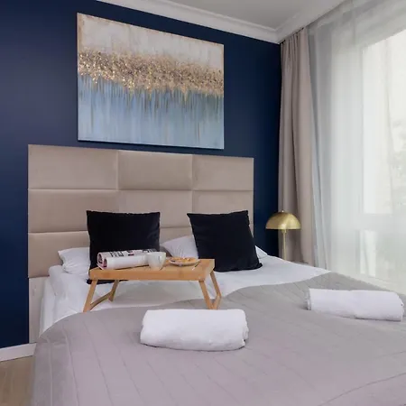 Stylish Atol With Free Parking In The Heart Of By Renters * Gdańsk