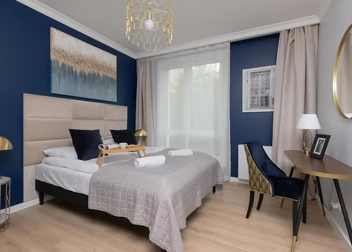 Stylish Atol With Free Parking In The Heart Of By Renters * גדנסק